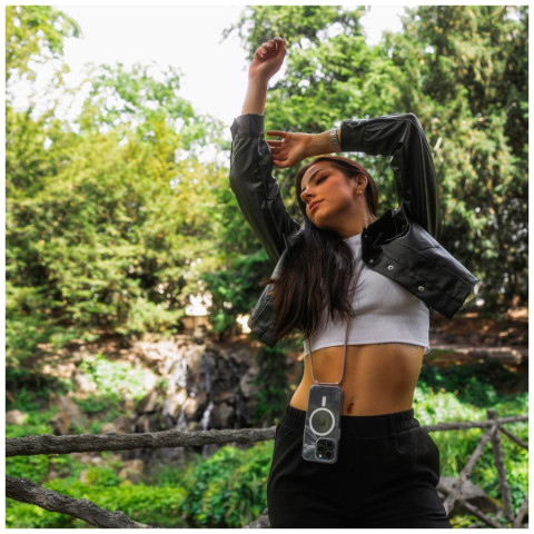 Pouzdro FIXED MagPure Neck s černou šňůrkou na krk pro Apple iPhone 16e č.3