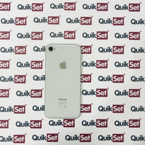 Apple iPhone 8 64GB stříbrný - Kategorie A