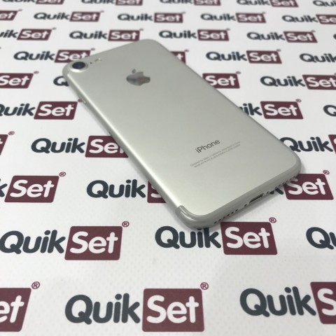 Apple iPhone 7 32GB stříbrný - Kategorie A