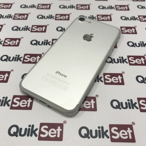 Apple iPhone 7 32GB stříbrný - Kategorie B