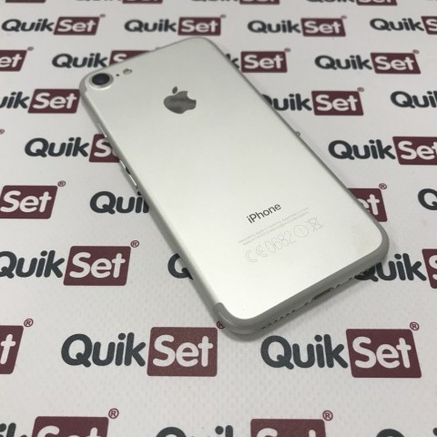 Apple iPhone 7 32GB stříbrný - Kategorie B