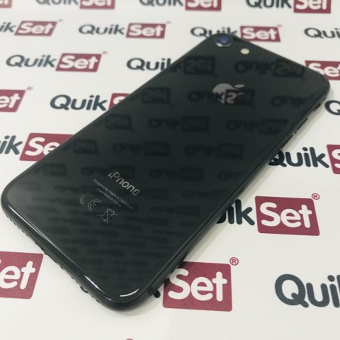 Apple iPhone 8 64GB vesmírně šedý - Kat. A