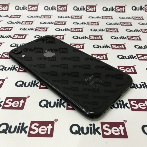 Apple iPhone XR 128GB černý kategorie C