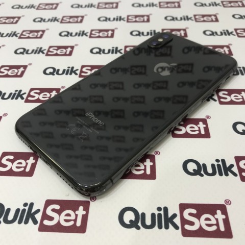 Apple iPhone X 64GB vesmírně šedý - Kat. C