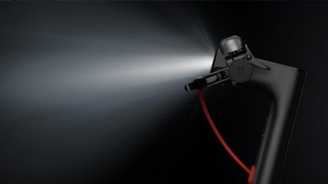 Xiaomi Mi Electric Scooter 2 Black (M365) č.7