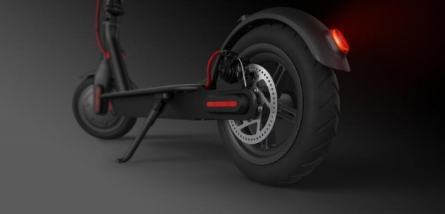 Xiaomi Mi Electric Scooter 2 Black (M365) č.8